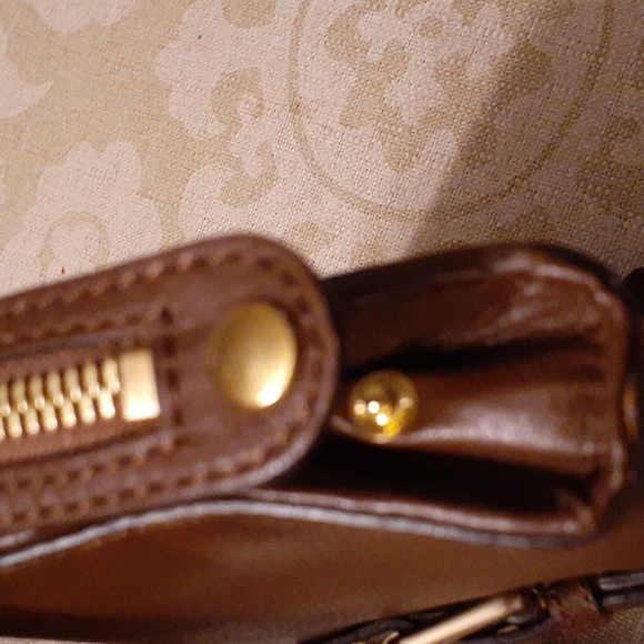 MICHAEL KORS WALLET WRISTLET CLUTCH LEATHER - Picture 6 of 11